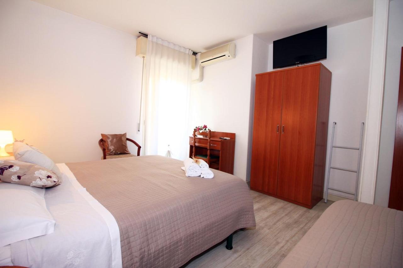 Luna Hotel