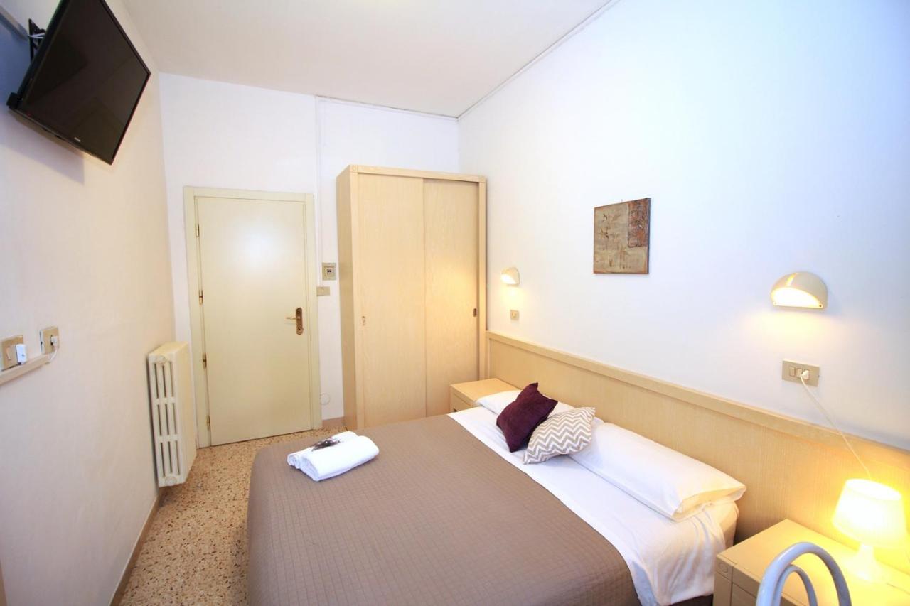 Luna Hotel 3*