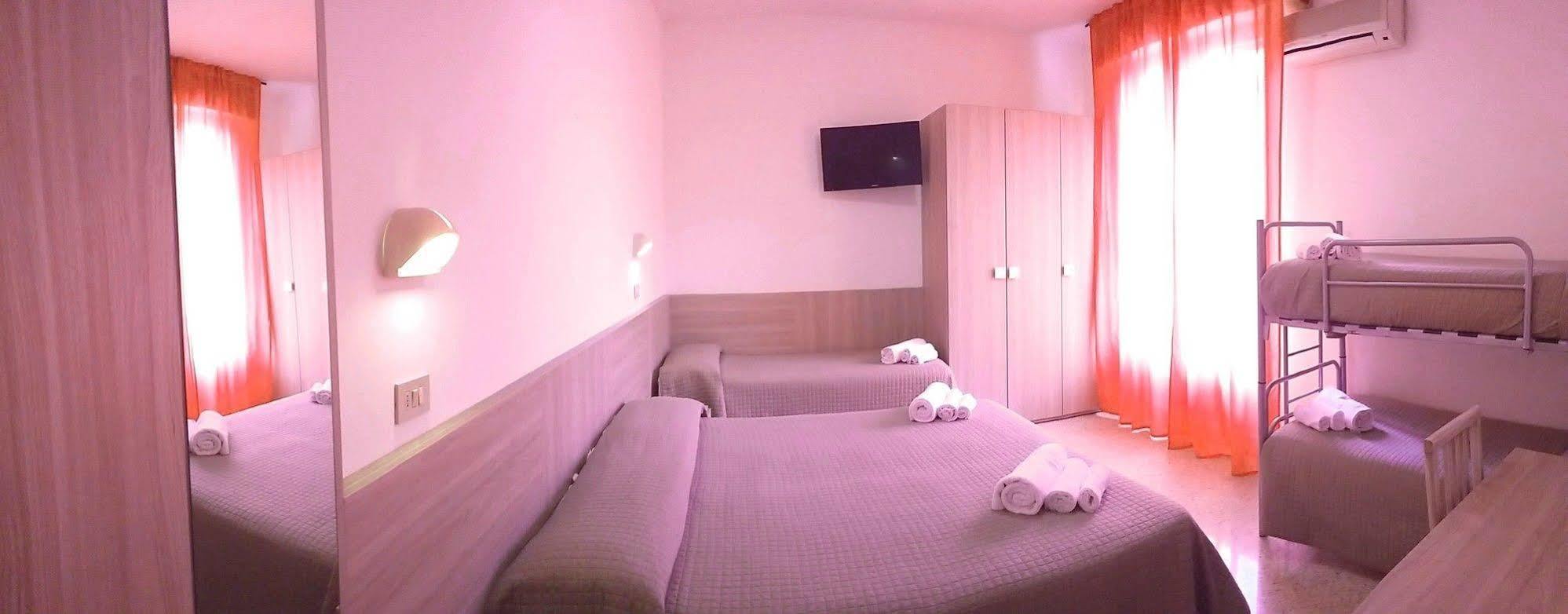 Hotel Luna 3*