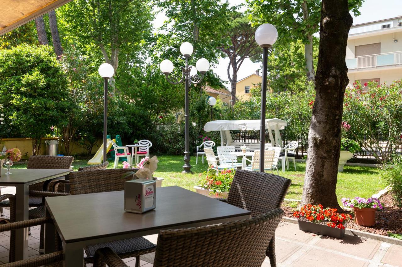 Luna Hotel 3*